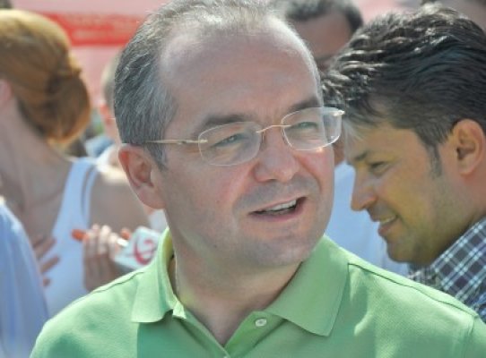 Guvernul elimină stimulentele pentru anumiţi bugetari